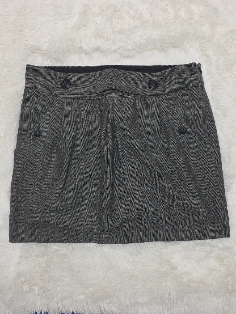 Banana Republic -Charcoal Tweed Button-Accent Mini Skirt. Size 10